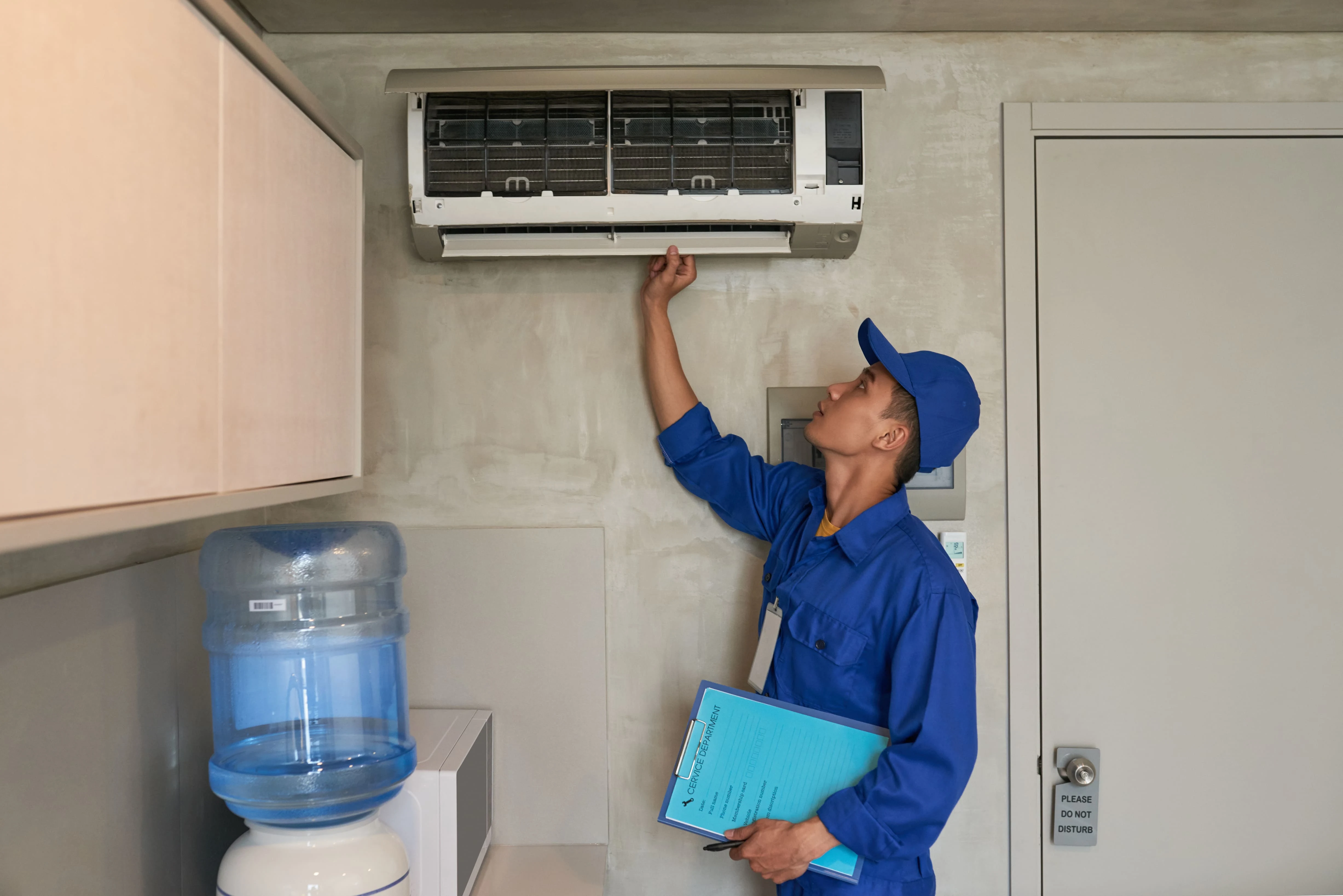 AC Not Cooling? 7 Common Reasons and Quick Fixes